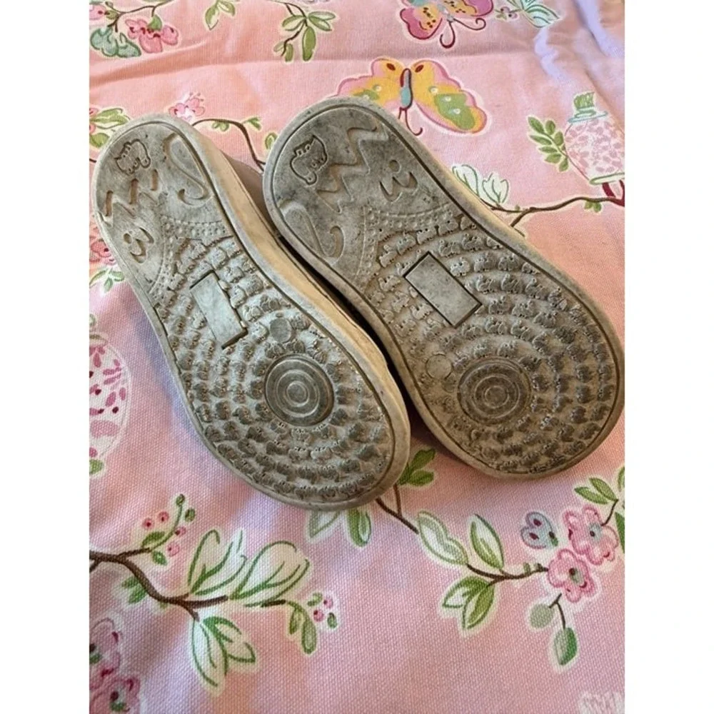 L'Amour Phoebe Slip On Sneaker Toddler 6T VGUC Almond